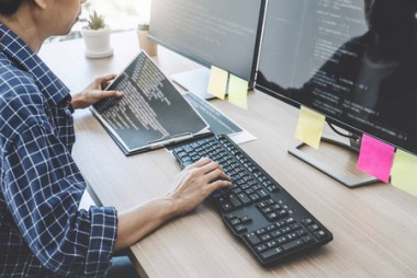 日本急缺高端人才！程序員工程師等，年收入可達(dá)千萬(wàn)日元